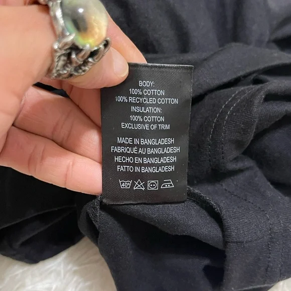 EUC Men’ Size Small Balenciaga OversizedBB Mode Logo Print T-shirt Black & White - Picture 13 of 13